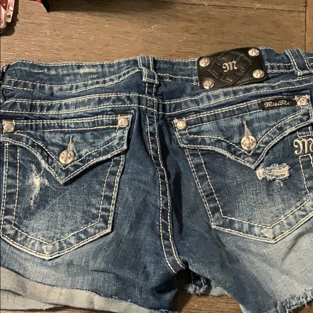 Size 31 Miss Me Shorts